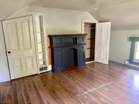 320 Tunnelton Street Kingwood WV 26537