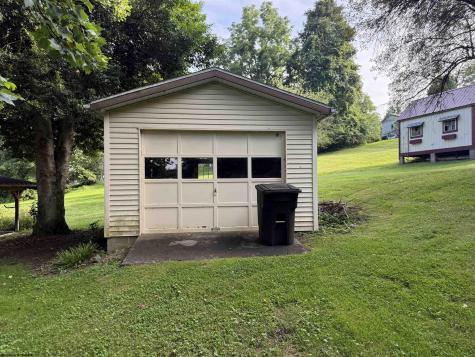 320 Tunnelton Street Kingwood WV 26537