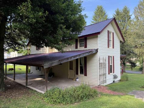 320 Tunnelton Street Kingwood WV 26537