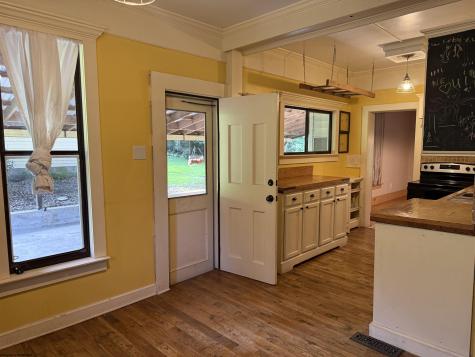 320 Tunnelton Street Kingwood WV 26537