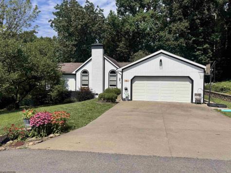 83 Oakridge Drive Mount Clare WV 26408