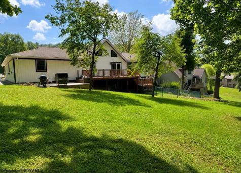 83 Oakridge Drive Mount Clare WV 26408
