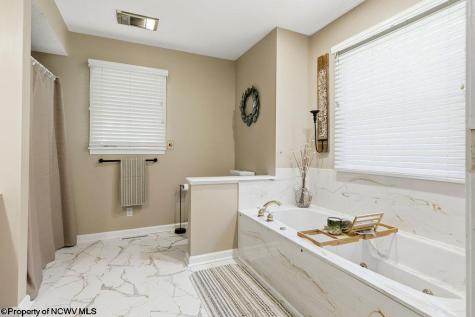 83 Oakridge Drive Mount Clare WV 26408