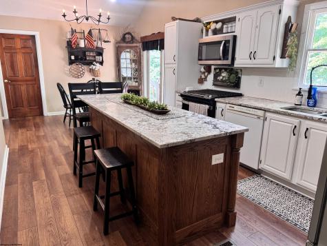 83 Oakridge Drive Mount Clare WV 26408