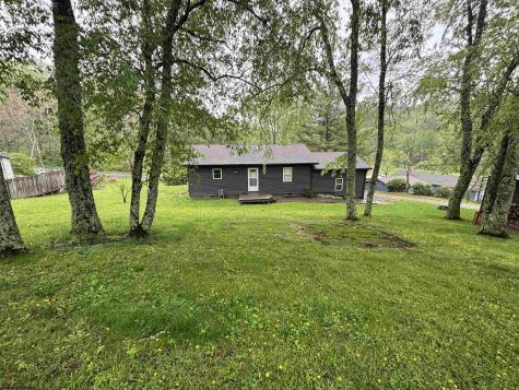 45 Spring Hills Road Grafton WV 26354