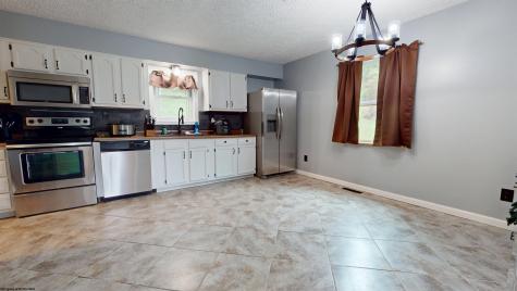 45 Spring Hills Road Grafton WV 26354
