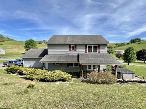 125 Jarrett Drive Buckhannon WV 26201