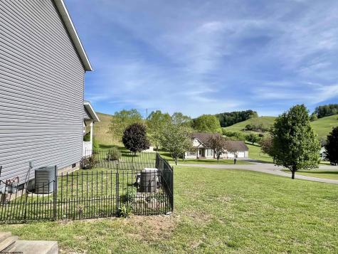 125 Jarrett Drive Buckhannon WV 26201