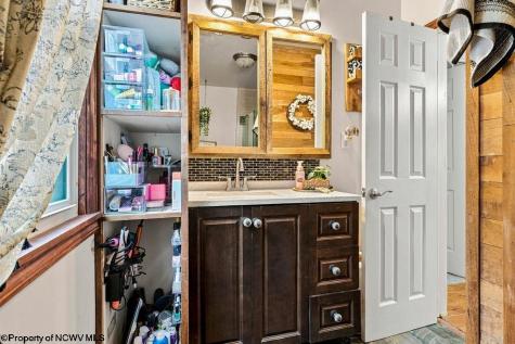 1558 Davisson Run Road Clarksburg WV 26301