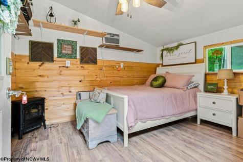 1558 Davisson Run Road Clarksburg WV 26301