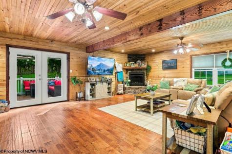 1558 Davisson Run Road Clarksburg WV 26301