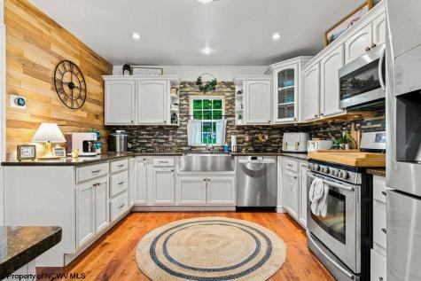 1558 Davisson Run Road Clarksburg WV 26301