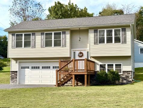 105 Cord Street Kingwood WV 26537