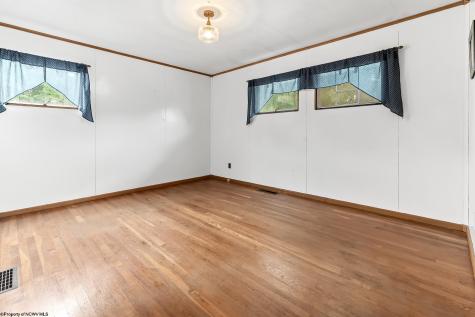 332 Oakland Street Morgantown WV 26505