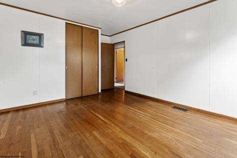 332 Oakland Street Morgantown WV 26505