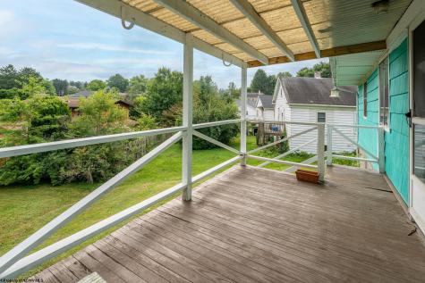 332 Oakland Street Morgantown WV 26505