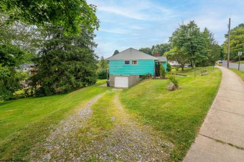 332 Oakland Street Morgantown WV 26505