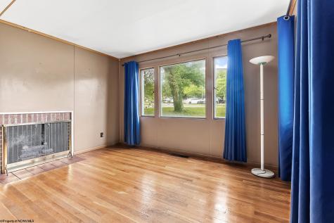 332 Oakland Street Morgantown WV 26505