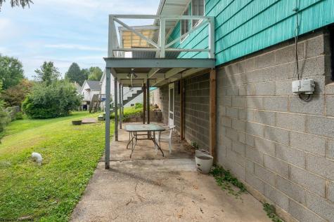 332 Oakland Street Morgantown WV 26505