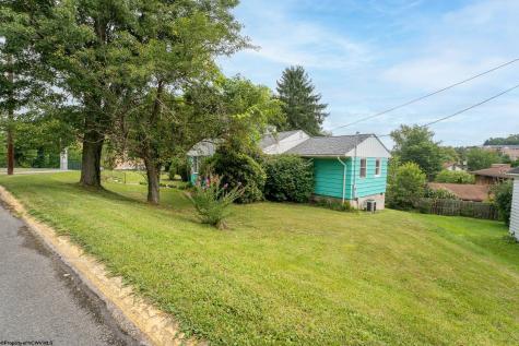 332 Oakland Street Morgantown WV 26505