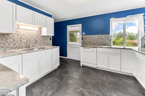 332 Oakland Street Morgantown WV 26505