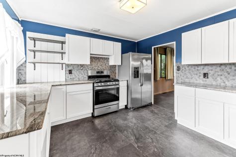 332 Oakland Street Morgantown WV 26505
