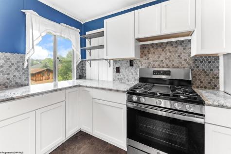 332 Oakland Street Morgantown WV 26505