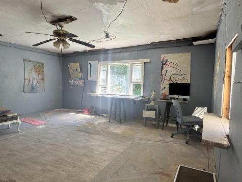 1858 Owens Avenue Fairmont WV 26554