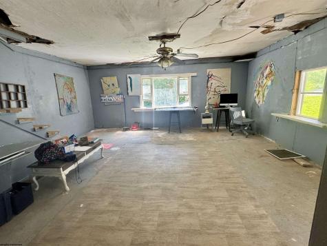 1858 Owens Avenue Fairmont WV 26554