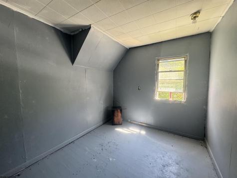1858 Owens Avenue Fairmont WV 26554