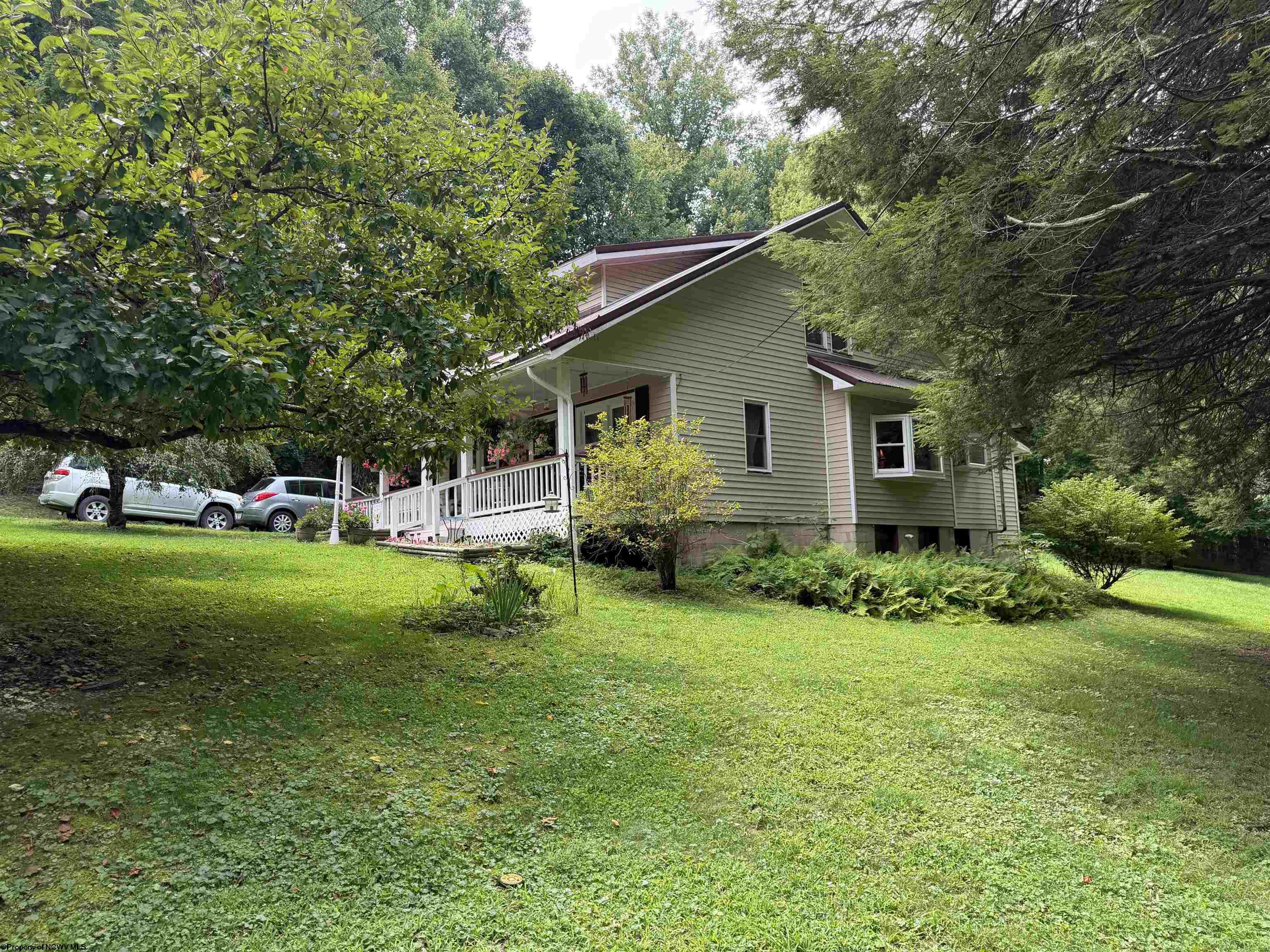 104 Rohrbough Street Belington WV 26250