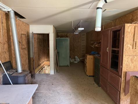 104 Rohrbough Street Belington WV 26250