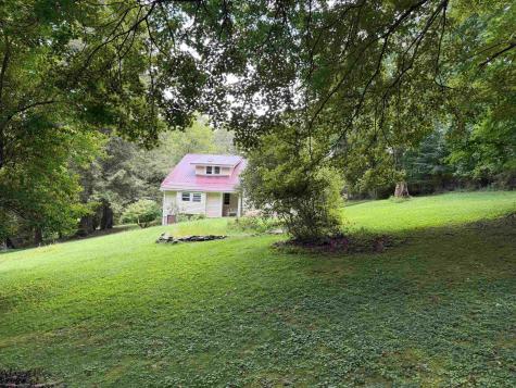 104 Rohrbough Street Belington WV 26250