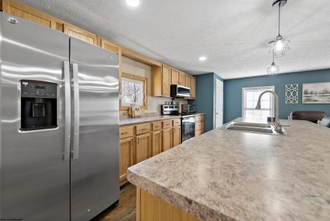 3368 Owl Creek Road Morgantown WV 26508