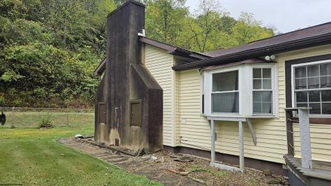 415 Elderberry Road Coxs Mill WV 26342