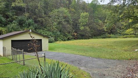 415 Elderberry Road Coxs Mill WV 26342