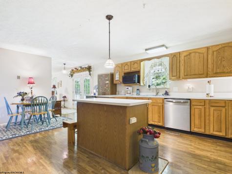 294 Landmark Estates Jane Lew WV 26378
