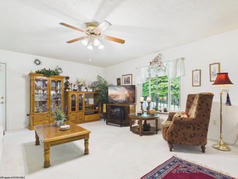 294 Landmark Estates Jane Lew WV 26378