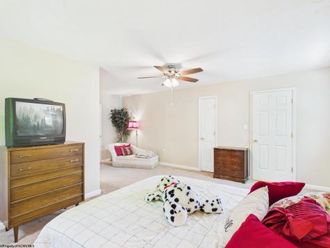 294 Landmark Estates Jane Lew WV 26378