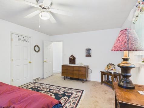 294 Landmark Estates Jane Lew WV 26378