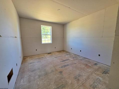 884 Auburn Lane Flemington WV 26347