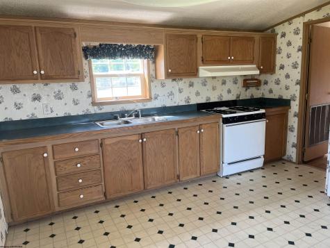 102 Brookview Drive Weston WV 26452