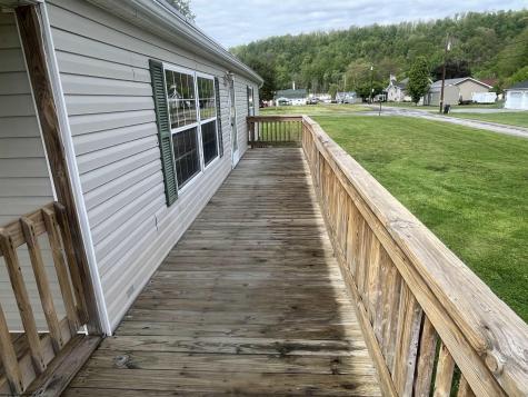 102 Brookview Drive Weston WV 26452