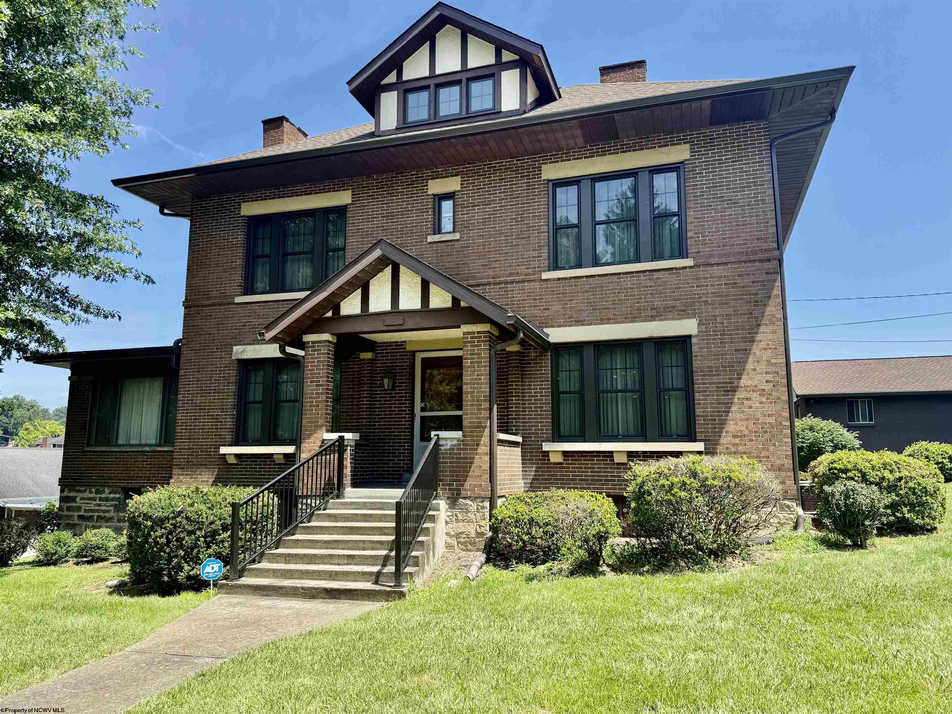 909 7th Street Fairmont WV 26554