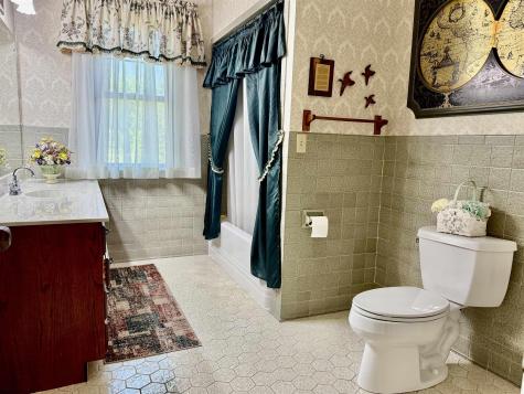 909 7th Street Fairmont WV 26554