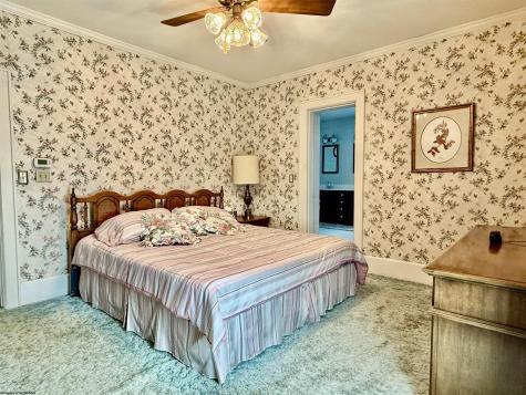 909 7th Street Fairmont WV 26554
