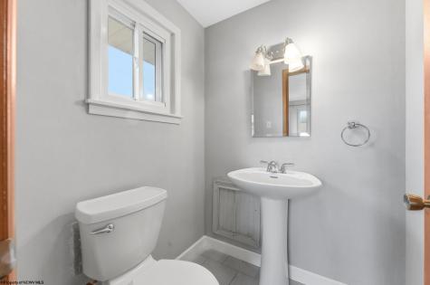 467 Hillview Drive Morgantown WV 26505