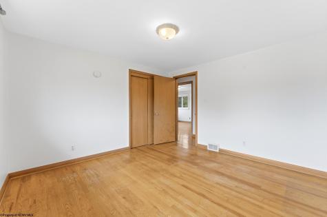 467 Hillview Drive Morgantown WV 26505