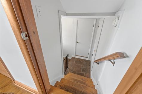 467 Hillview Drive Morgantown WV 26505