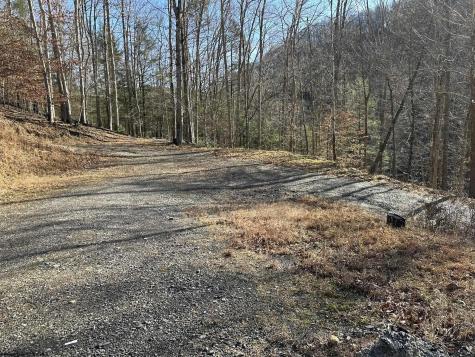 3147 Lake Lane Road Napier WV 26631